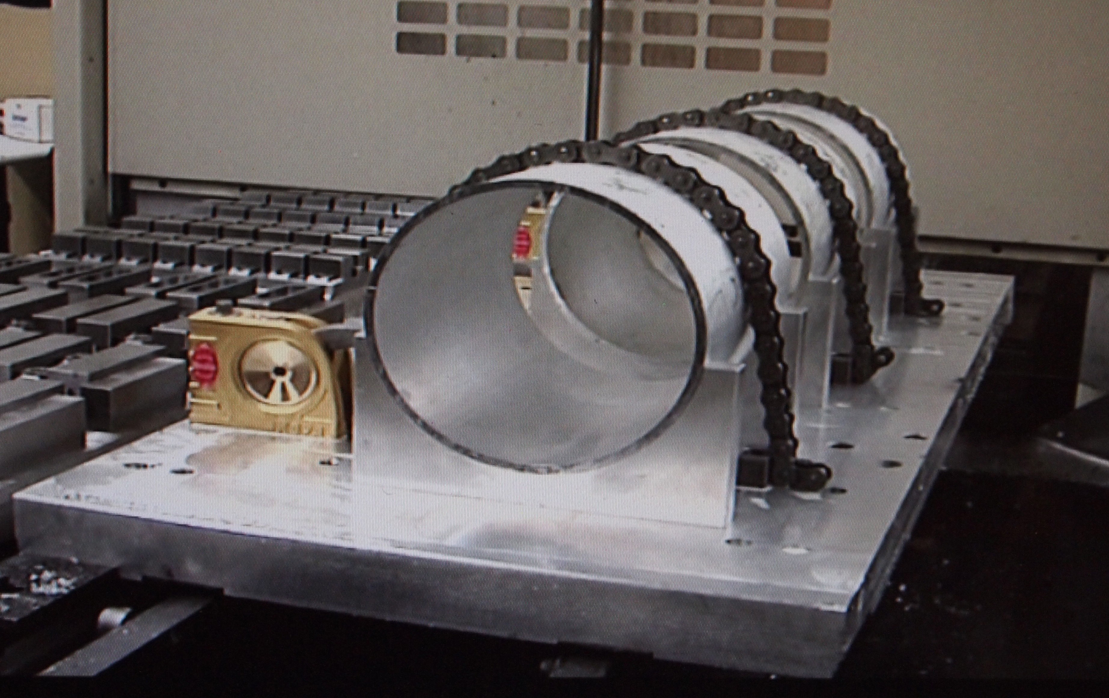 Kopal® MonoBloc Clamps MiteeBite Products LLC.